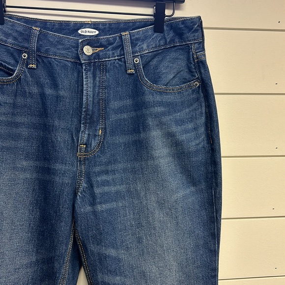 NWOT Old Navy Loose Straight Ankle Jean - Picture 3 of 4